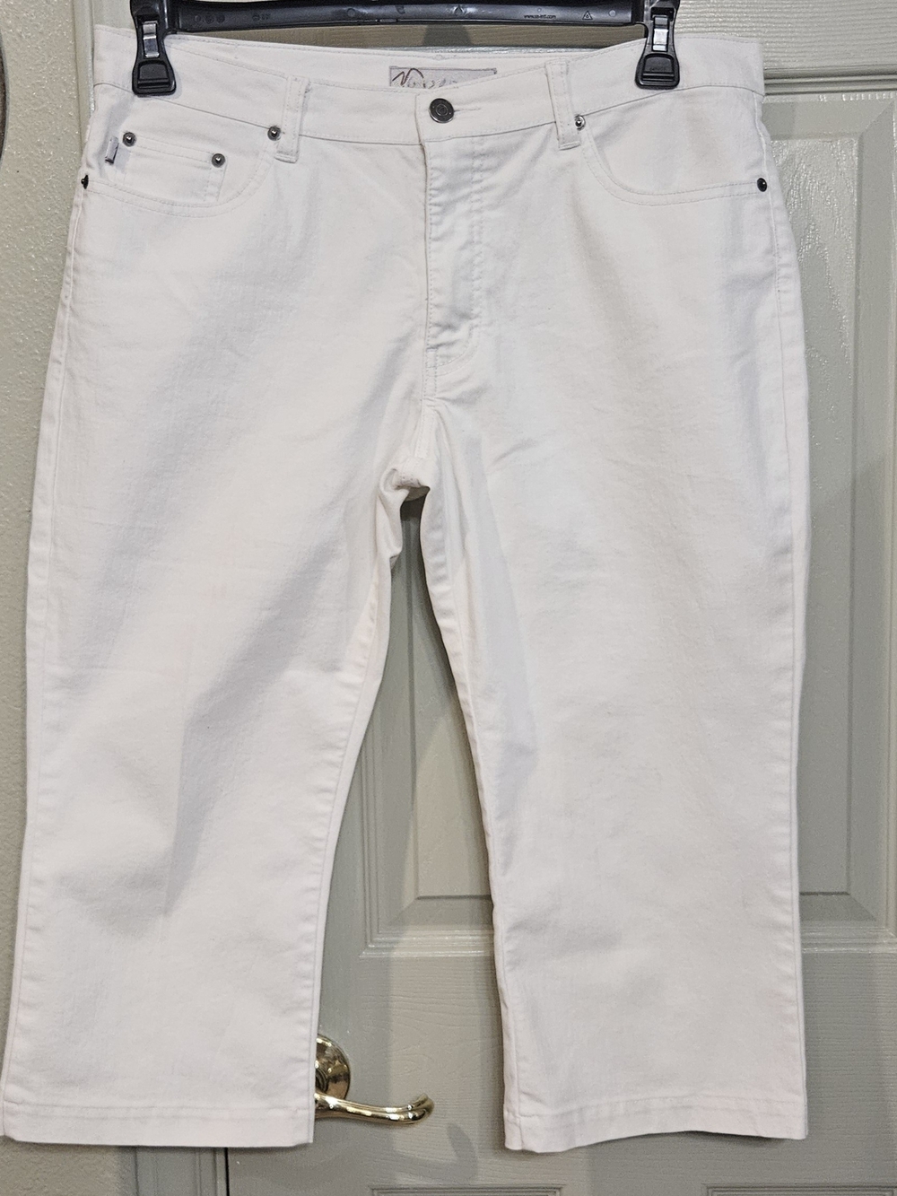 Duplex White Women's Capris - Straight Leg Cotton Blend
